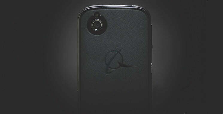 Защищенный смартфон Boeing Black: совместно с BlackBerry
