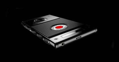RED HYDROGEN ONE: первый смартфон с голографическим дисплеем