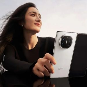 Официально вышел Huawei Mate X5: складной смартфон с большим экраном и мощным процессором
