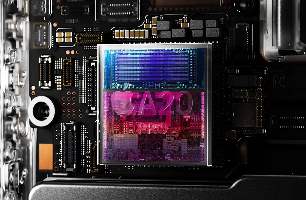 2-нанометровый чипсет Apple A20 Pro с испарительной камерой на материнской плате iPhone 18 Pro Max.